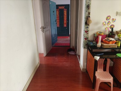 竹云山庄120平60万三室精装修，急售