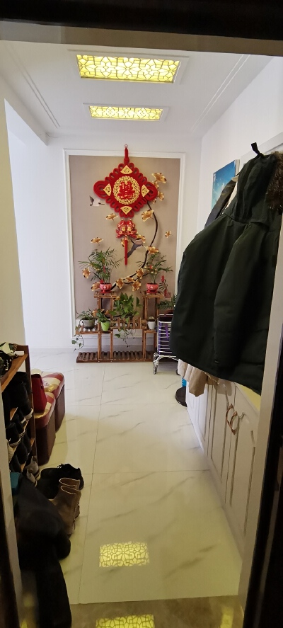 出售轿顶山花园120平三室精装修已出税83万