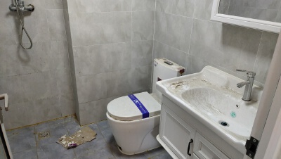 出售明珠时代广场94平60