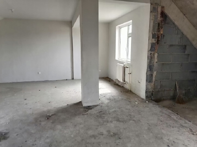 出售官山社区5室3厅2卫