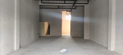 岚山区碧桂园商业街沿街商铺300平130000/年