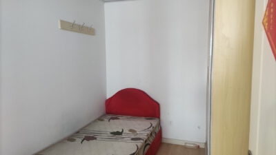 岚山区阳光海岸58平25万一室一厅简装带暖气