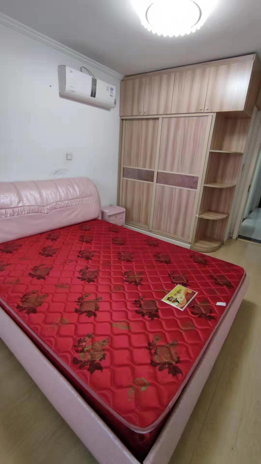 中央绿城精装2室 二手房