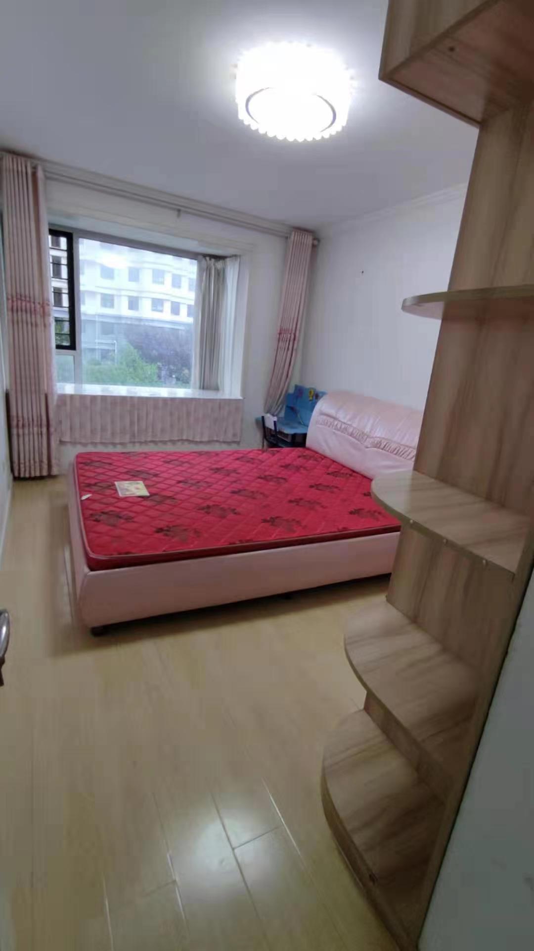 中央绿城精装2室 二手房