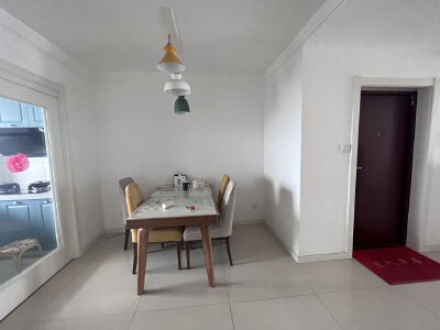 水晶城三室最好户型H户型145平带车位储藏室162万精装出税