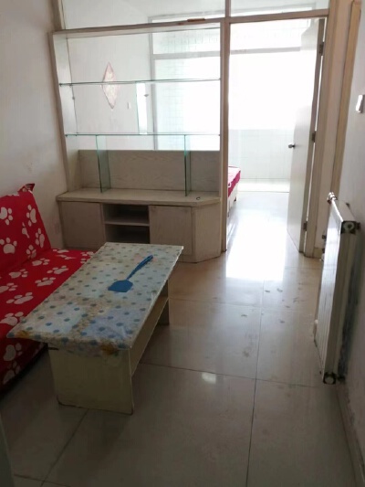 富合小区，一室一厅，43平，中装家具齐全，月租900