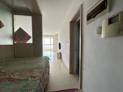 星河港湾精装一室，家具家电齐全月租900