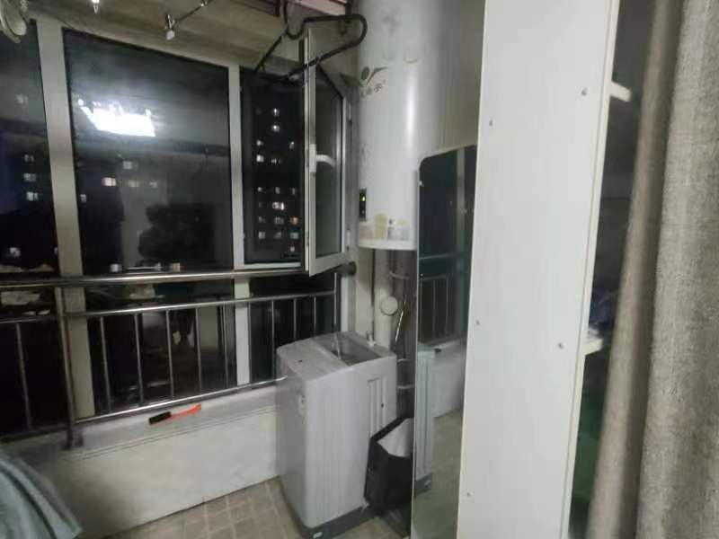 生活印象 80平，两室，精装，家具家电齐全，1600 租房