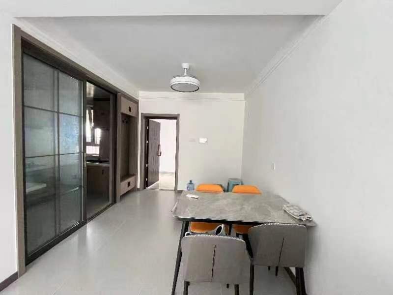 安泰翡翠城 113平 3室2厅 精装未住 齐全 1300元 租房