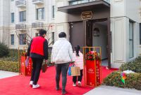 3月2日-3日，书香慧筑迎来盛大交付。安居书香慧筑，莒县五中旁，即买即住即办证！从交付之日起，交1万送10万元京东百亿补贴开始兑现，箭牌地砖等材料已陆续到货，目前所剩房源不多，实景现房，清盘特惠，让您买得放心住得安心。