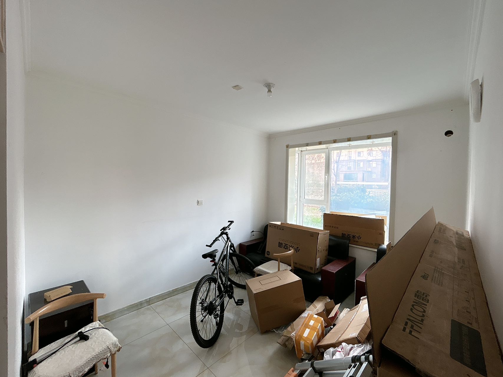 安泰未来城，3室2厅1卫，126㎡，售价73.8万 二手房