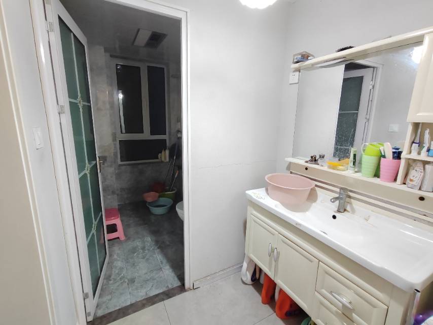 中央绿城，3室2厅1卫，107㎡，售价74.5万 二手房