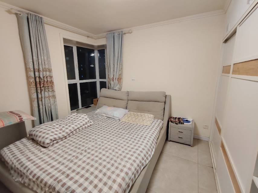 中央绿城，3室2厅1卫，107㎡，售价74.5万 二手房