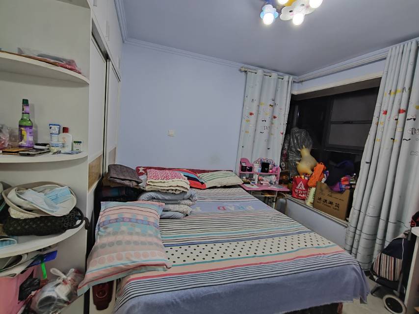 中央绿城，3室2厅1卫，107㎡，售价74.5万 二手房