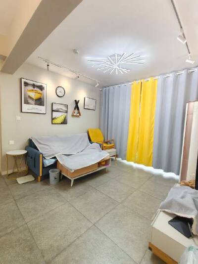 豪成花园，3室2厅1卫，95.00㎡，售价63.8万