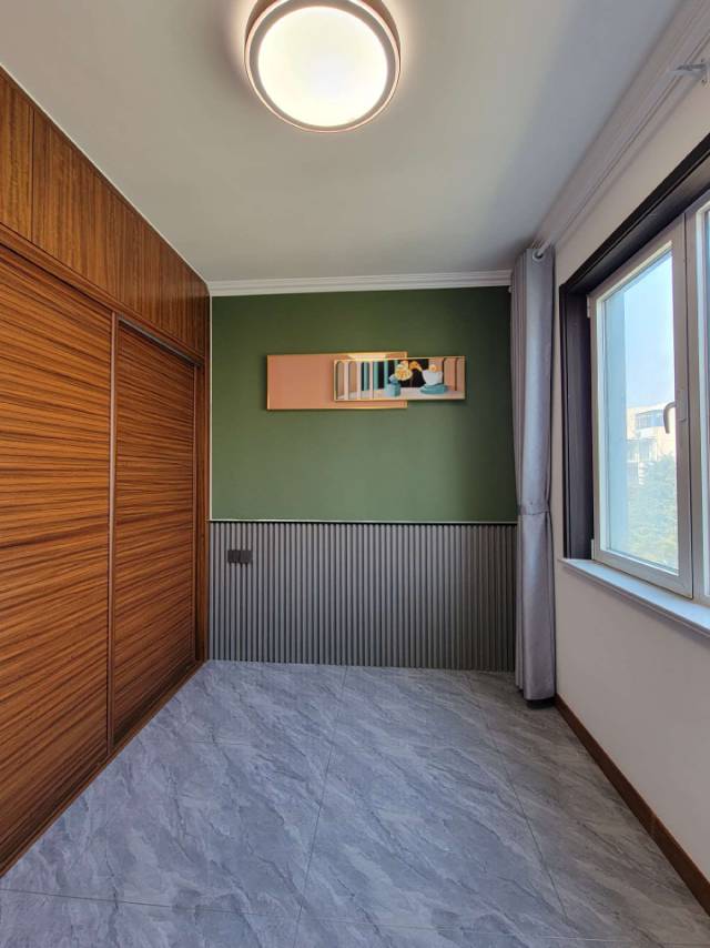 教授花园三期，3室2厅2卫，131.00㎡，精装，售价98.00万 二手房