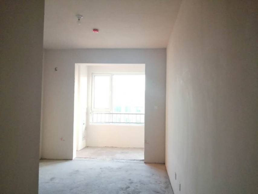 锦华御府，4室2厅2卫，190㎡，毛坯，售价165万 二手房