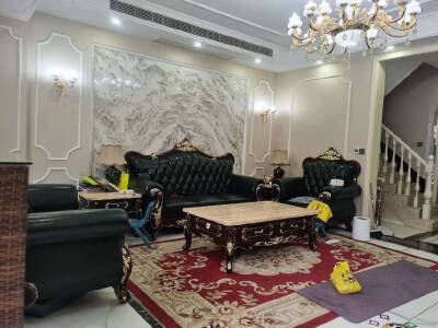 天诚观澜天地(别墅)，5室4厅3卫，202㎡，售价500万