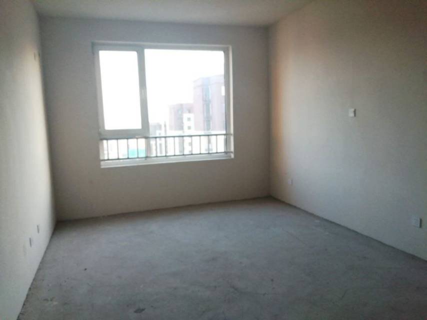 锦华御府，4室2厅2卫，190㎡，毛坯，售价165万 二手房