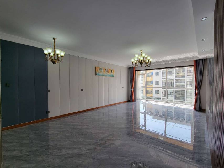 教授花园三期，3室2厅2卫，131.00㎡，精装，售价98.00万 二手房