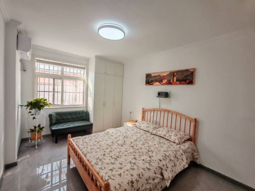 铁路小区，2室2厅1卫，68.00㎡，精装，带储藏室！售价38.00万 二手房