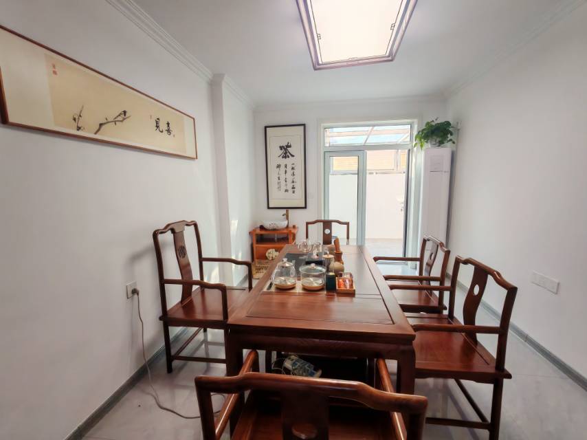 铁路小区，2室2厅1卫，68.00㎡，精装，带储藏室！售价38.00万 二手房