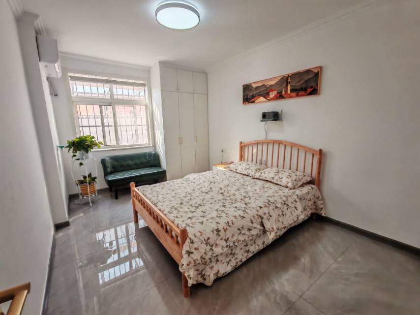 铁路小区，2室2厅1卫，68.00㎡，精装，带储藏室！售价38.00万 二手房