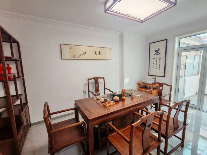 铁路小区，2室2厅1卫，68.00㎡，精装，带储藏室！售价38.00万 二手房