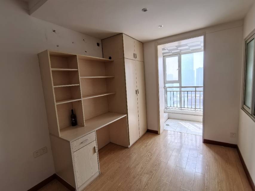 新城花园，72㎡，售价69万 二手房