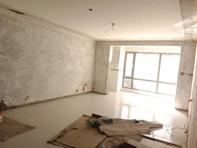 雅苑，3室2厅2卫，170.00㎡，有车库售价170.00万