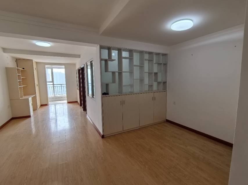 新城花园，72㎡，售价69万 二手房