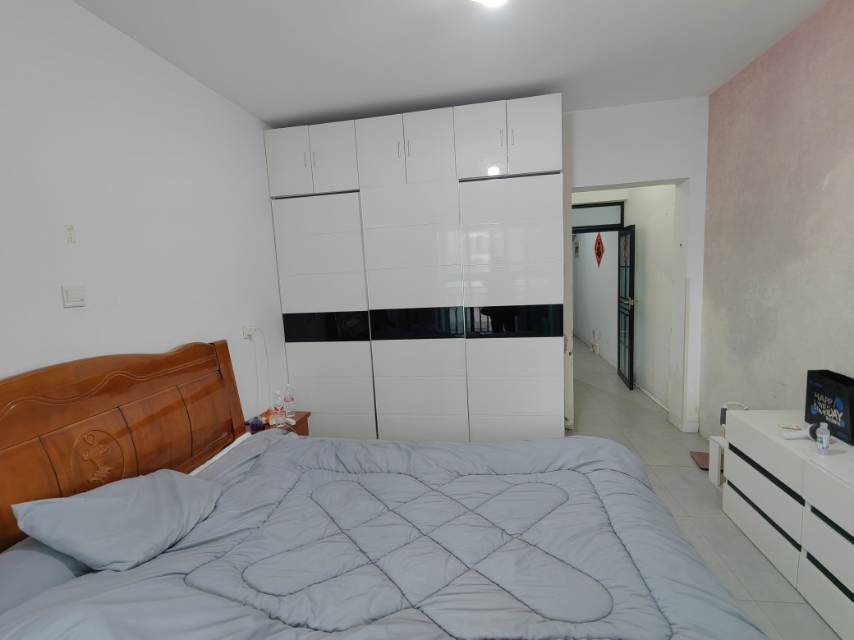 北京路本部！风景水岸电梯房50平1室精装出税35万可小议 二手房