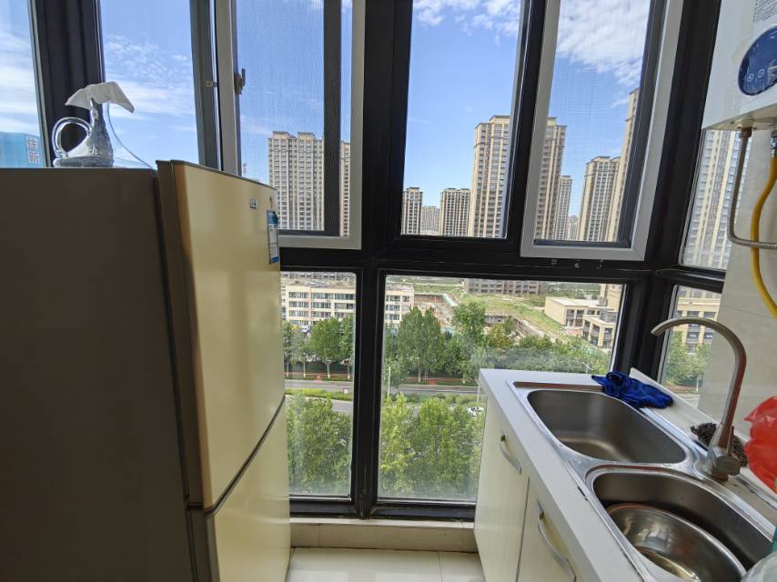 北京路本部！风景水岸电梯房50平1室出税33万可议有钥匙 二手房