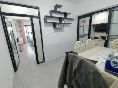 北京路本部！风景水岸电梯房50平1室精装出税35万可小议