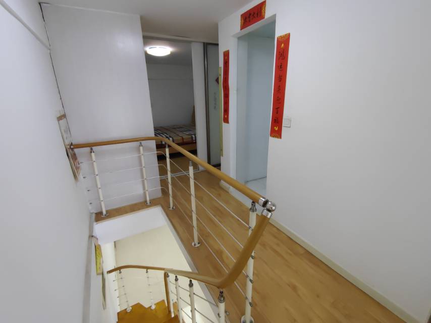 北京路本部！风景水岸电梯房61平复式3室2卫精装55万可议有钥匙 二手房