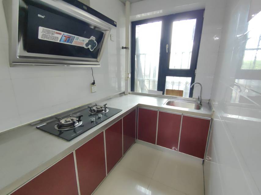 北京路本部！风景水岸电梯房61平复式3室2卫精装55万可议有钥匙 二手房