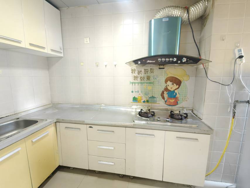 北京路本部！风景水岸电梯房50平1室精装出税36万一口价有钥匙 二手房