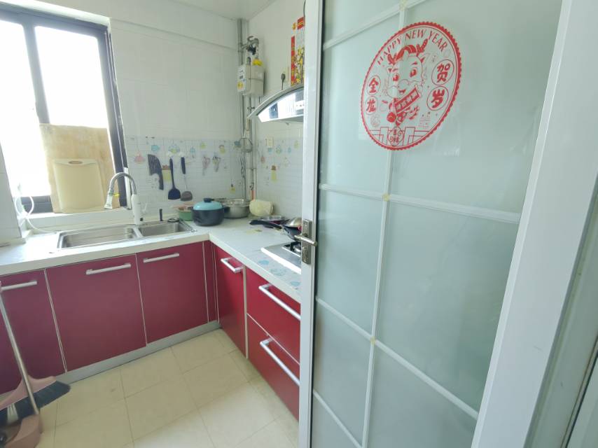 北京路本部！风景水岸电梯房51平1室精装出税39.8万可议 二手房