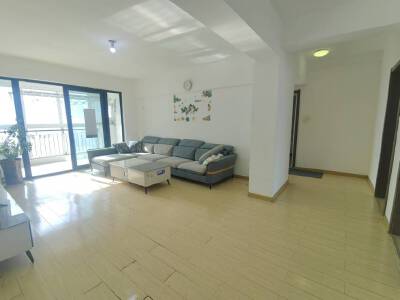 北京路本部！风景水岸133平3室带车库