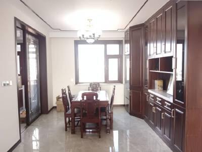 兴业翰林府邸，3室1厅1卫，189㎡，售价486万