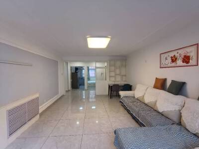 联通小区，3室2厅1卫，105㎡，售价99万