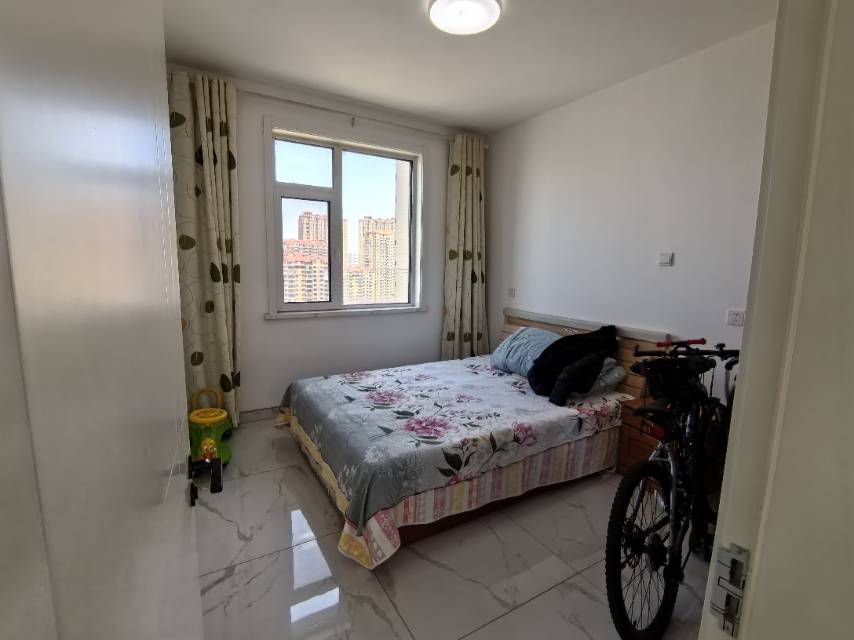 锦华御府，3室2厅2卫，135.35㎡，售价139万 二手房