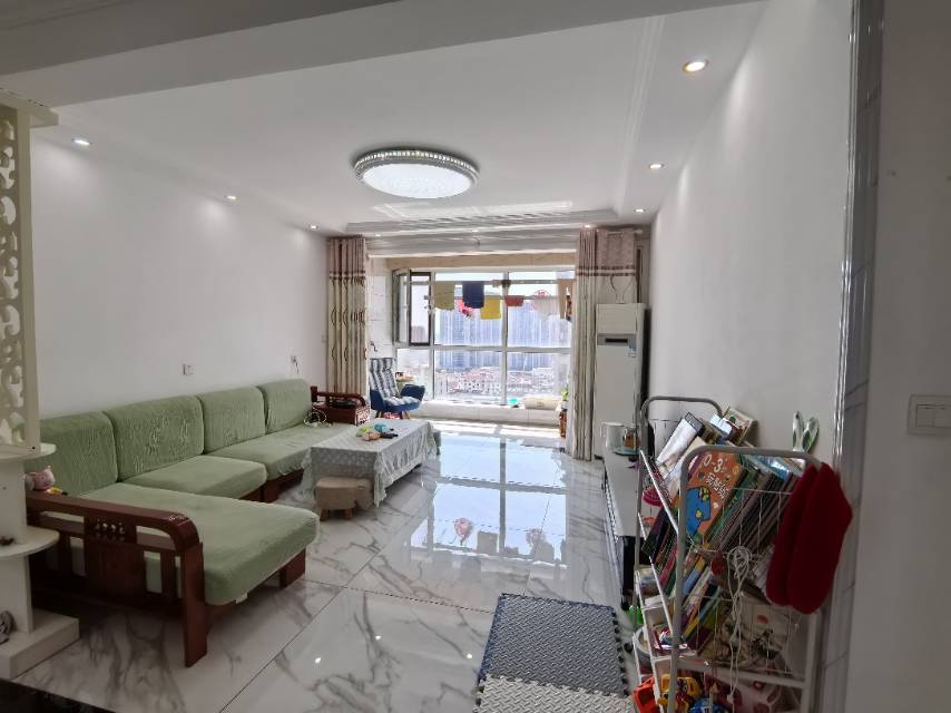 锦华御府，3室2厅2卫，135.35㎡，售价139万 二手房