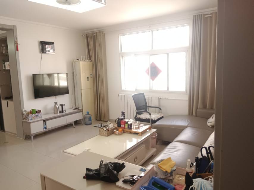 新城花园，3室2厅1卫，125㎡，售价102万 二手房