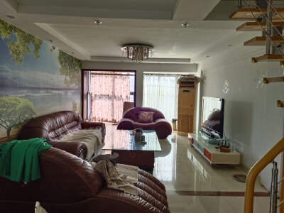 风景水岸，3室3厅2卫，188㎡，租金1200元/年