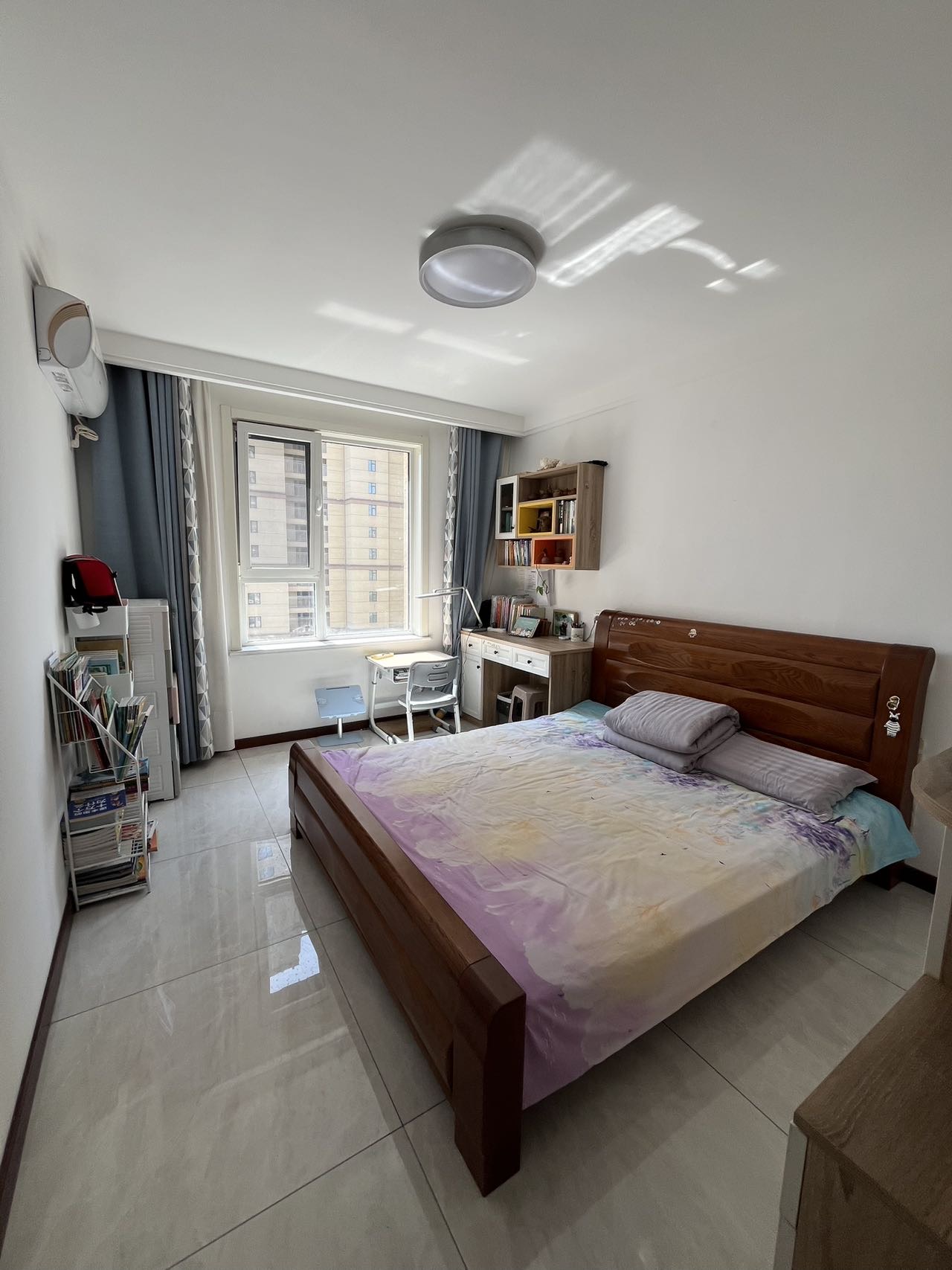 蓝天尚东区A区，3室2厅2卫，145.00㎡，豪装，售价163.00万 二手房