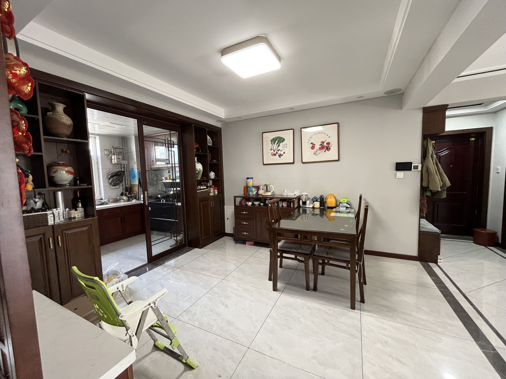 蓝天尚东区A区，3室2厅2卫，145.00㎡，豪装，售价163.00万 二手房