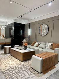 在售情况：国韵叠墅180-248㎡、11层低密小高层45-170㎡。参考价格：小高层均价8800元/㎡、叠墅12000-15000元/㎡。项目一期建设6栋4层中式叠墅，11栋11 层小高层。目前401-406#6栋叠墅，201-207#7栋小高层房源已交房入住。