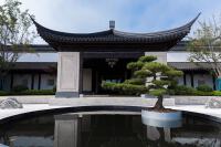 在售情况：国韵叠墅180-248㎡、11层低密小高层45-170㎡。参考价格：小高层均价8800元/㎡、叠墅12000-15000元/㎡。项目一期建设6栋4层中式叠墅，11栋11 层小高层。目前401-406#6栋叠墅，201-207#7栋小高层房源已交房入住。