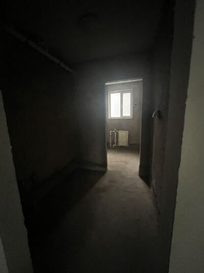 京泰盘龙湾，3室2厅1卫，143㎡，售价75万